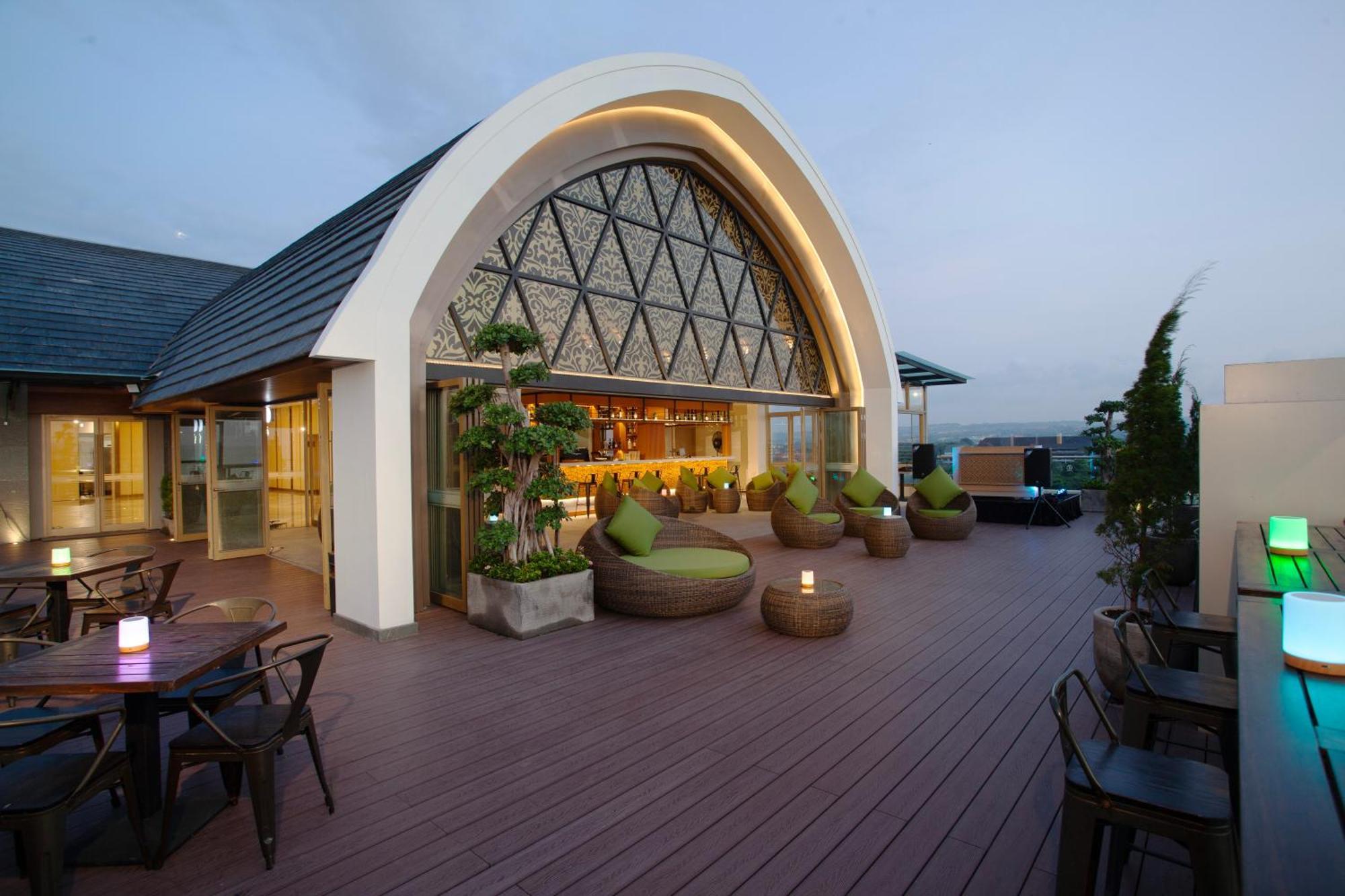Platinum Hotel Jimbaran Beach Bali Экстерьер фото