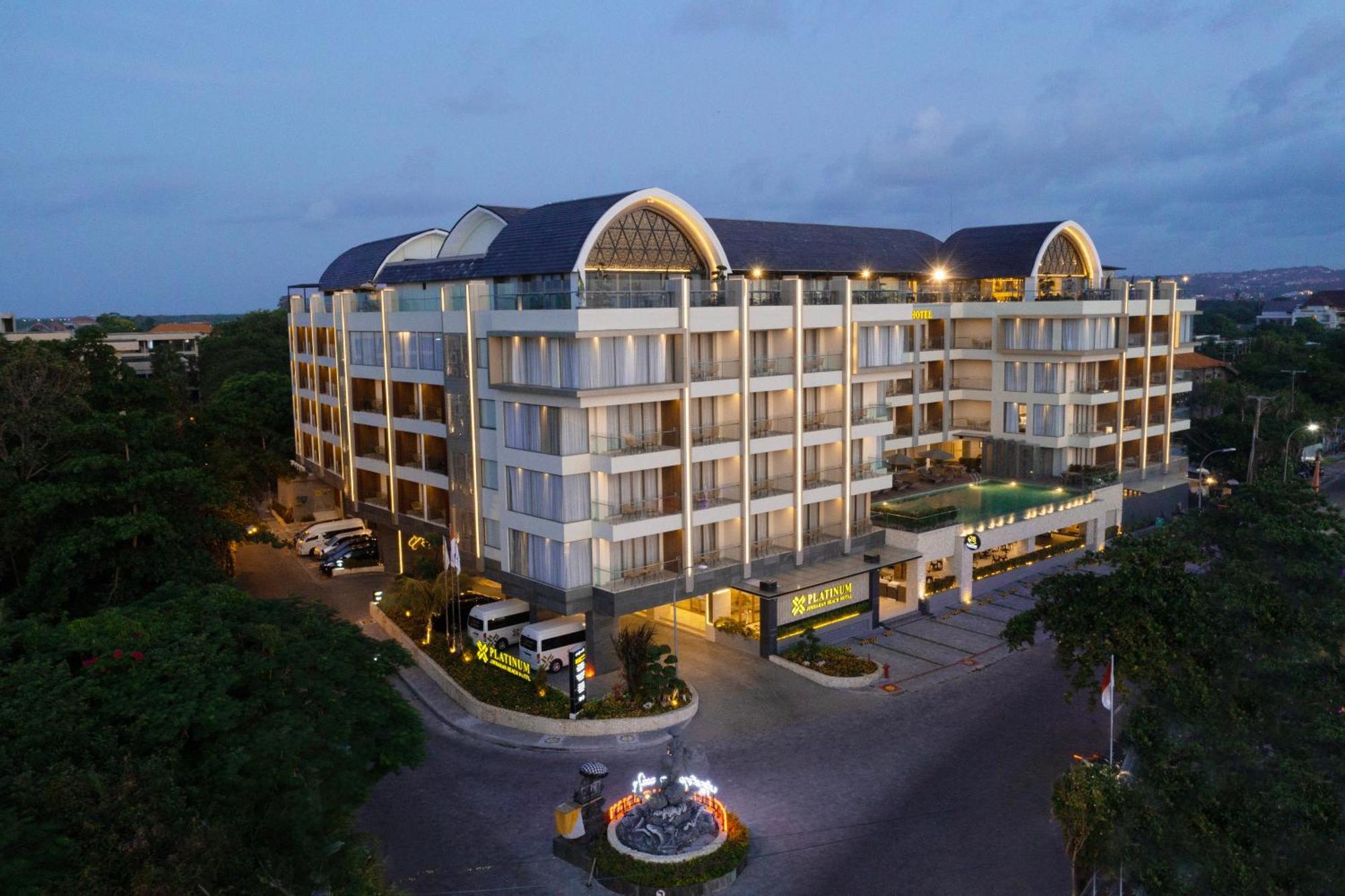 Platinum Hotel Jimbaran Beach Bali Экстерьер фото