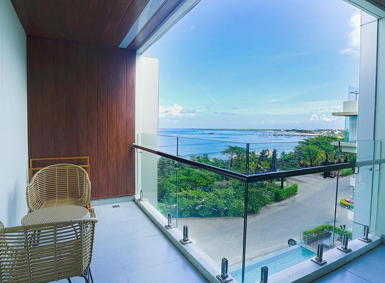 Platinum Hotel Jimbaran Beach Bali Экстерьер фото